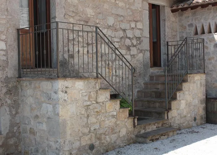 Farma Il Vallone Di *